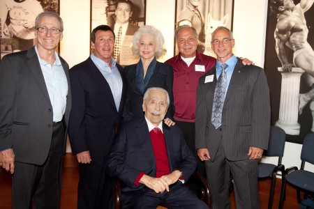 Frank Zane Boyer Coe Joe Weider Betty Weider Bill Pearl And Friend